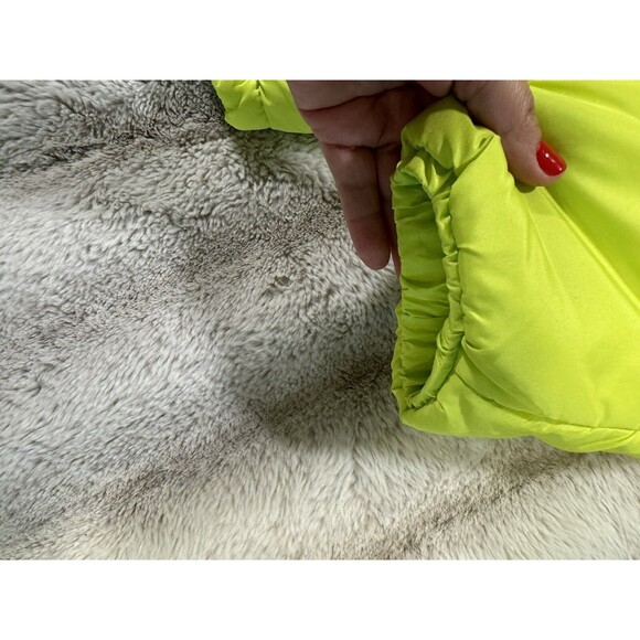 New Look Bright Green Puffer Jacket - Juniors Small - Picture 3 of 11